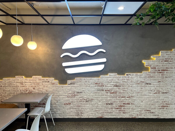 artificial-brick-wall-panels-in-burger-restaurant